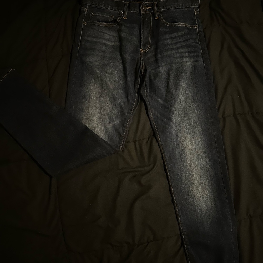 GAP Black Skinny Jeans with Sleek Design